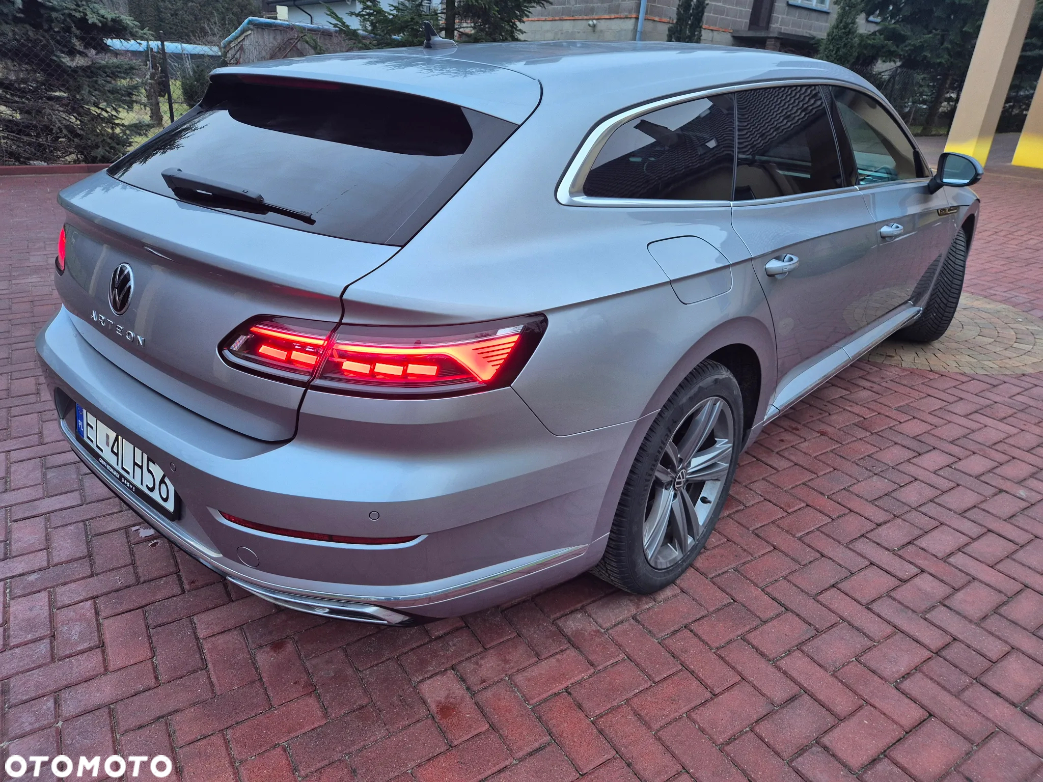 Volkswagen Arteon Shooting Brake 2.0 TDI SCR DSG R-Line - 4