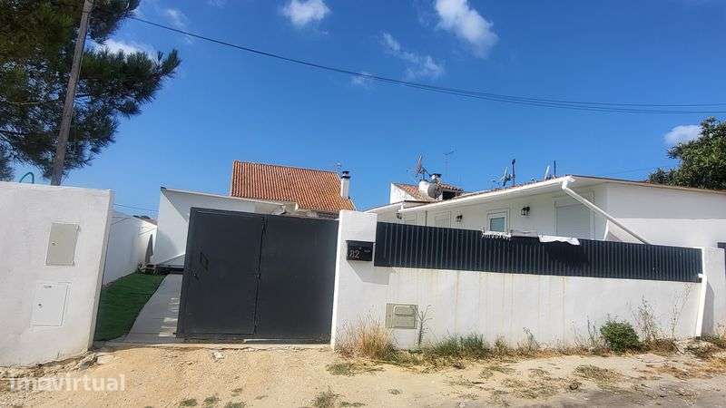 Vende Moradia com 4 anexo em corrois vale do milhaco. - Grande imagem: 3/8