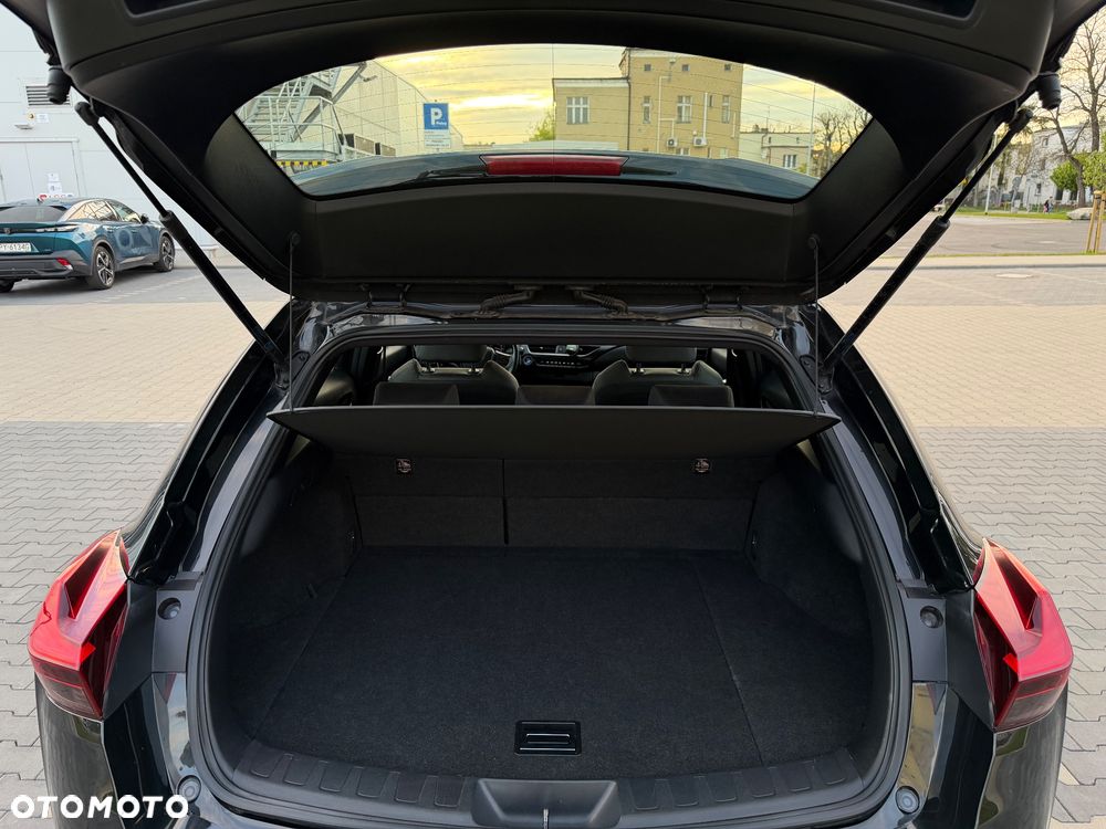 Lexus UX 250h Business Edition - 31