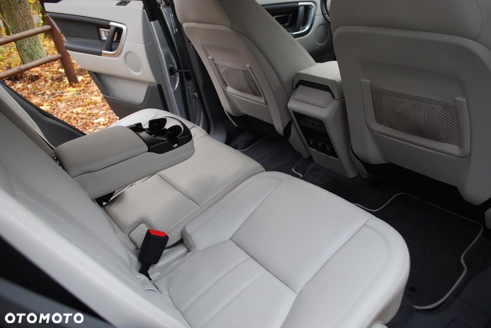 Land Rover Discovery Sport 2.0 Si4 HSE Luxury - 12