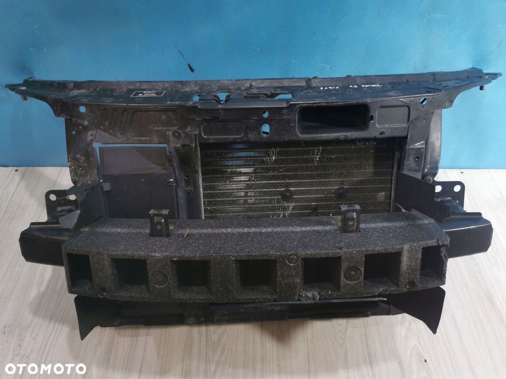 Skoda Fabia II 2 Roomster 2007/2010 pas wzmocnienie chłodnice 1.2 Benzyna - 1