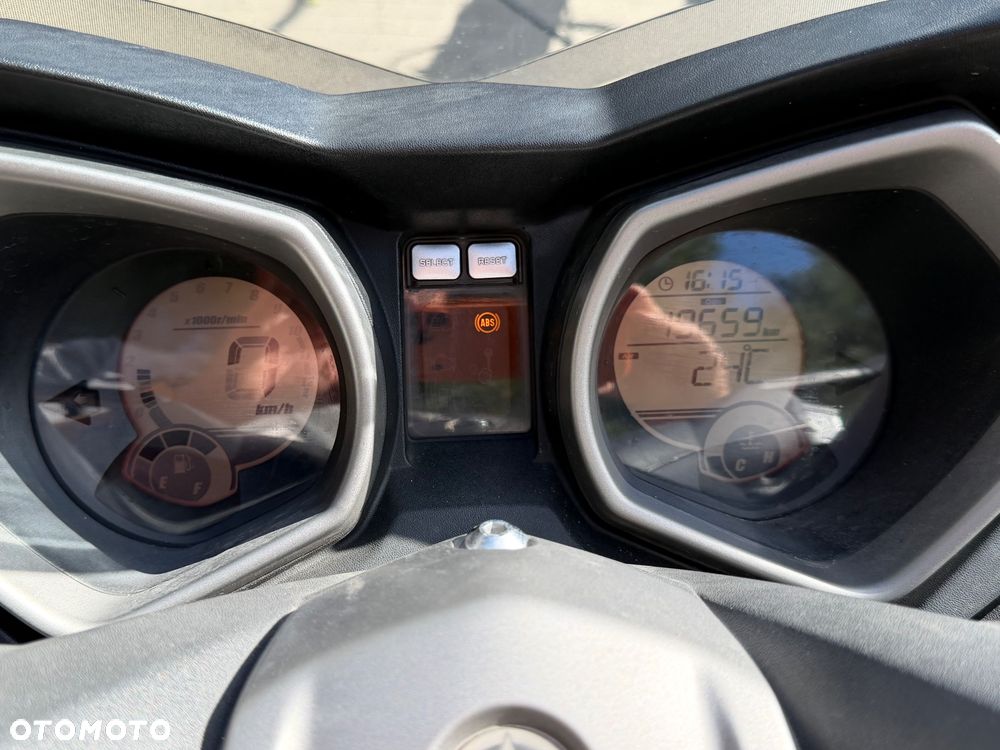Yamaha V-MAX - 13