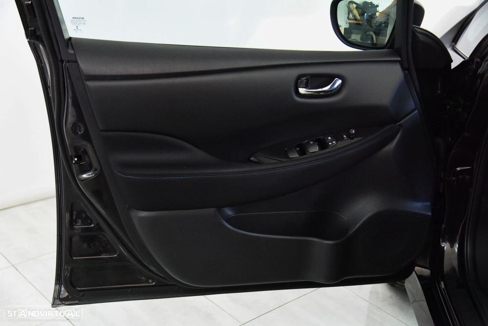 Nissan Leaf N-Connecta - 25