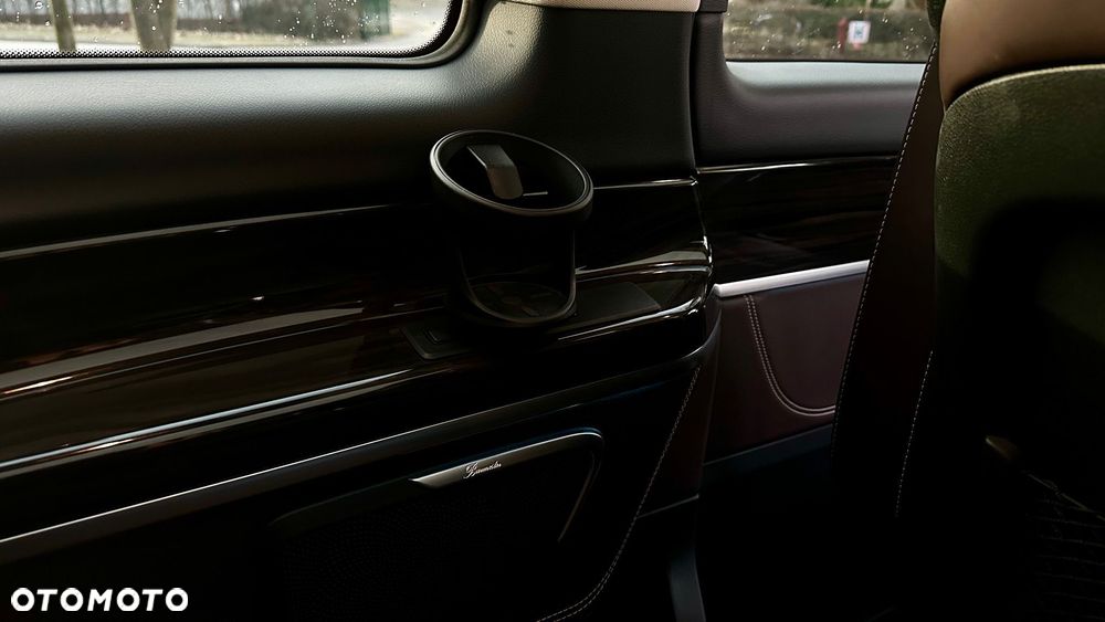 Mercedes-Benz Klasa V 250 d 4-Matic Avantgarde 7G-Tronic (d³ugi) - 14