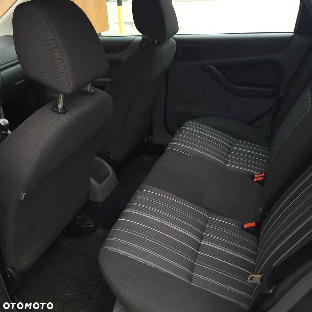Ford Focus - 15