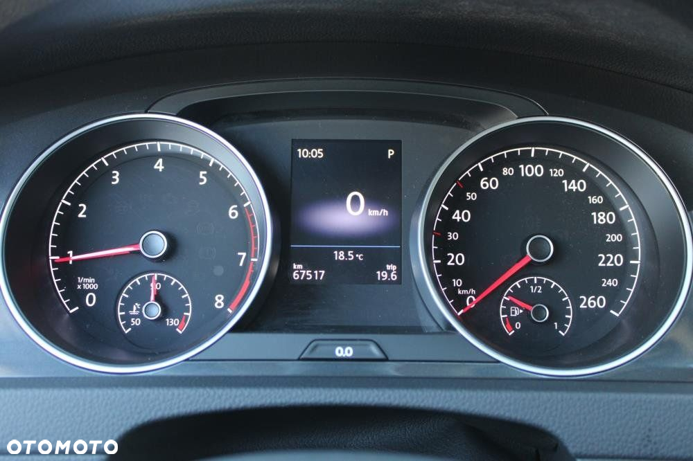 Volkswagen Golf - 15
