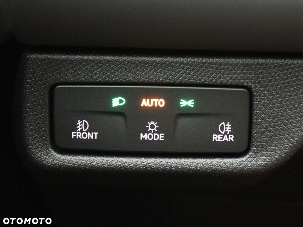 Cupra Terramar 1.5 e-Hybrid DSG VZ - 33