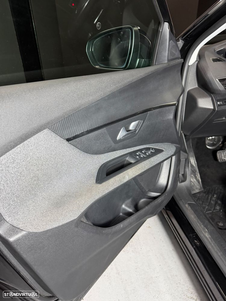 Peugeot 5008 PureTech 130 EAT8 Stop & Start Active Business-Pack - 16