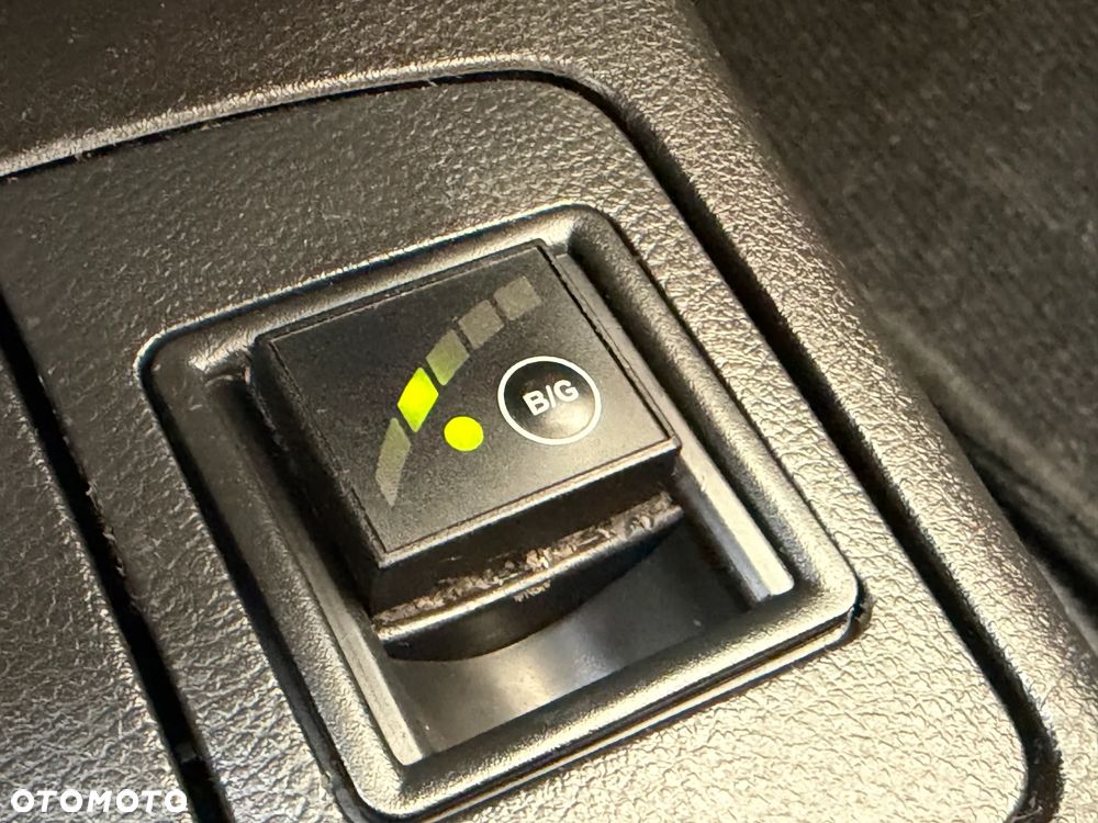 Mitsubishi Outlander 2.0 2WD Invite - 21