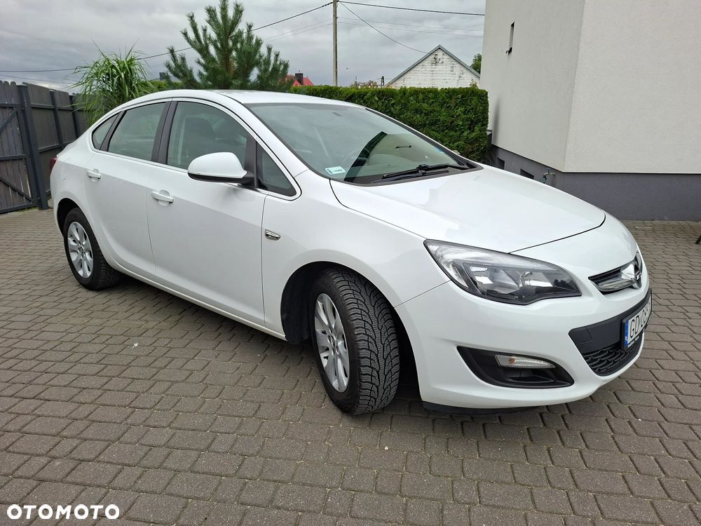Opel Astra - 4