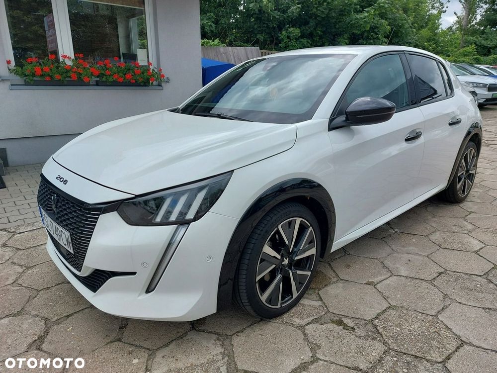 Peugeot 208 - 4