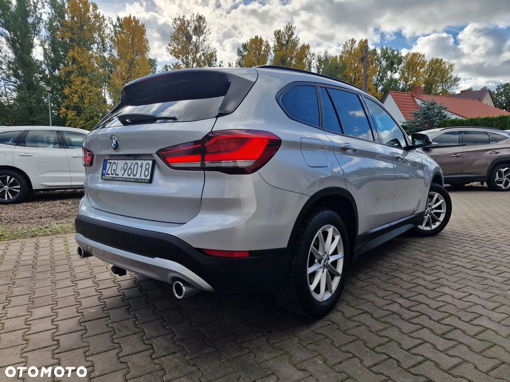 BMW X1 sDrive18d Sport Line sport - 3