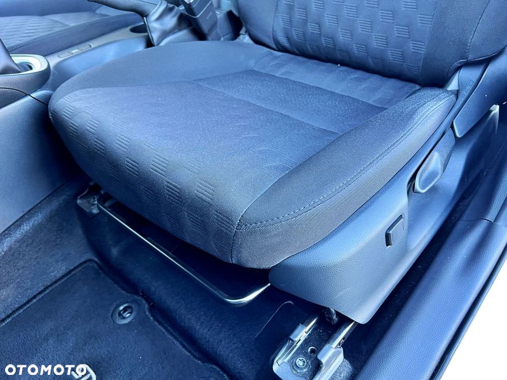 Toyota Yaris 1.5 Comfort - 15