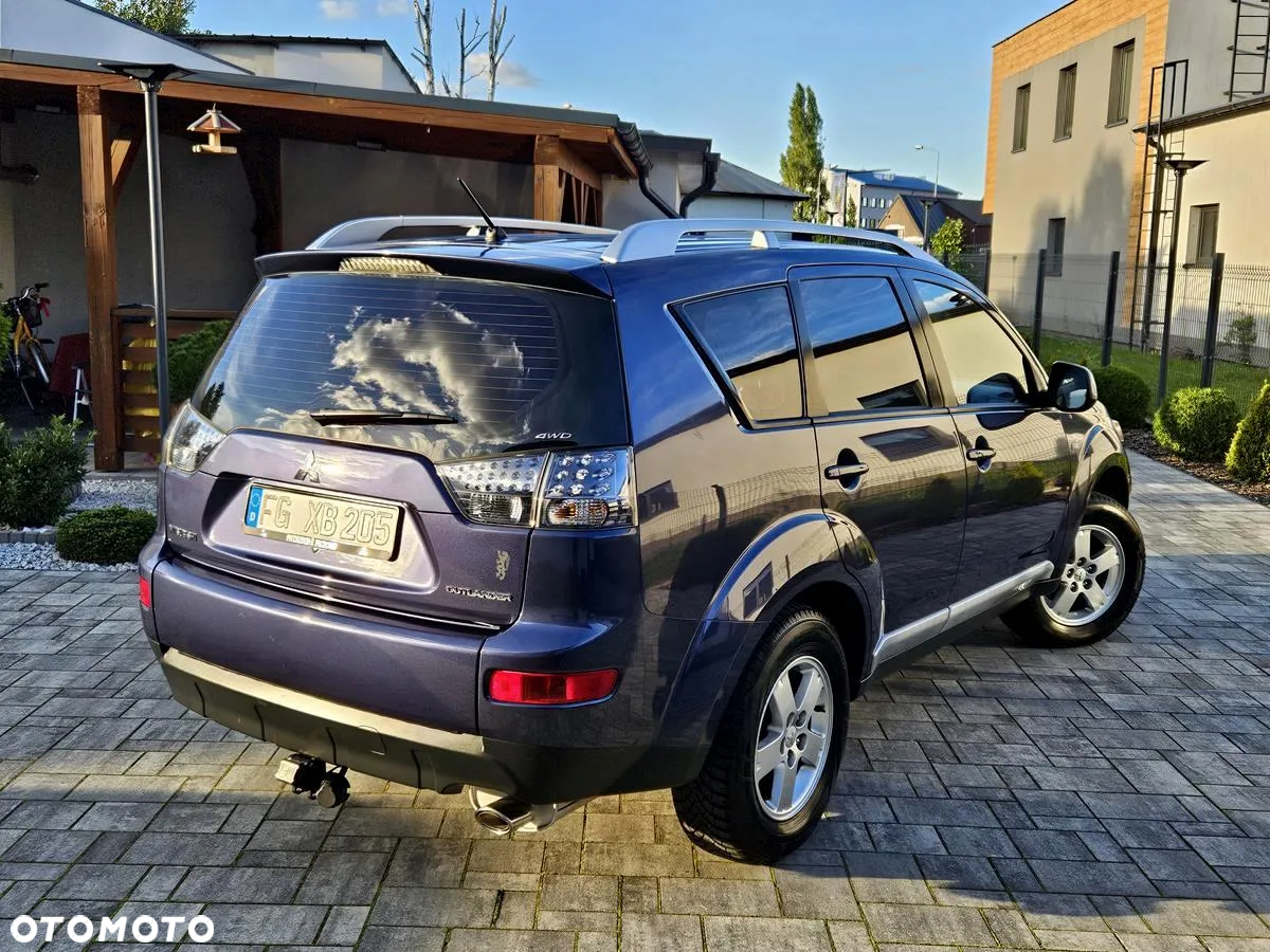 Mitsubishi Outlander 2.4 4WD Inform - 12