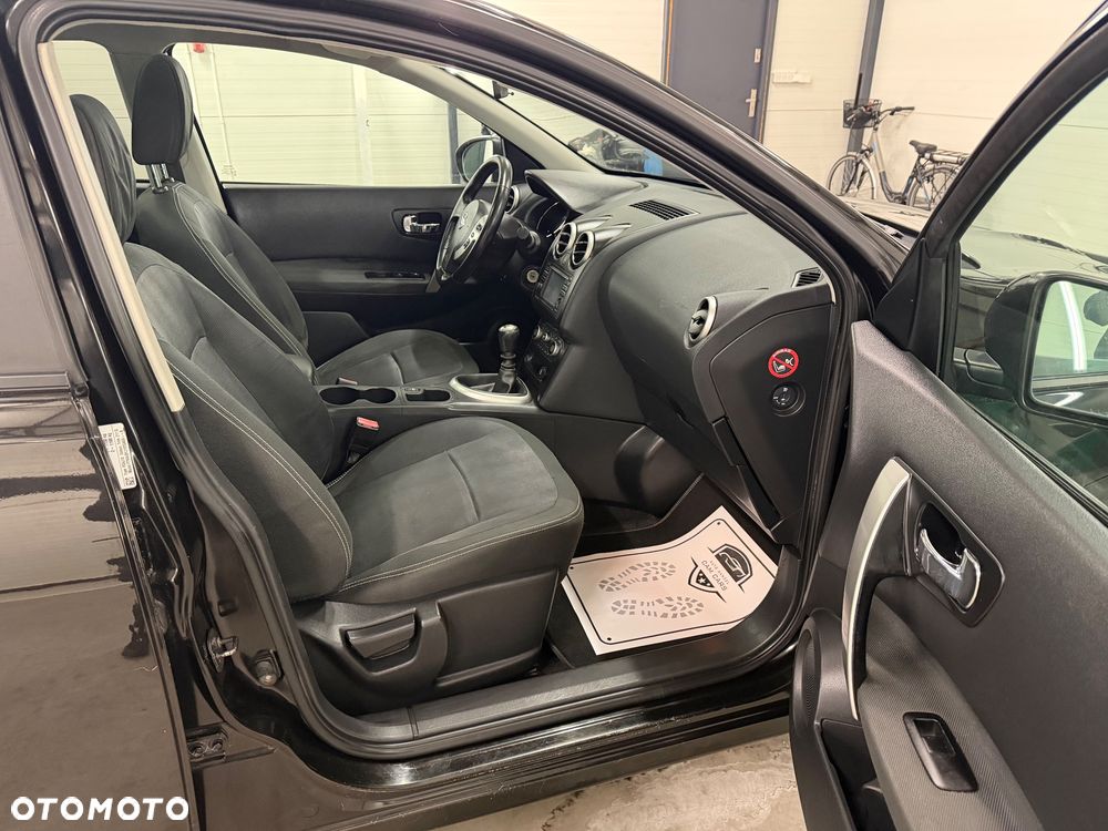 Nissan Qashqai - 25