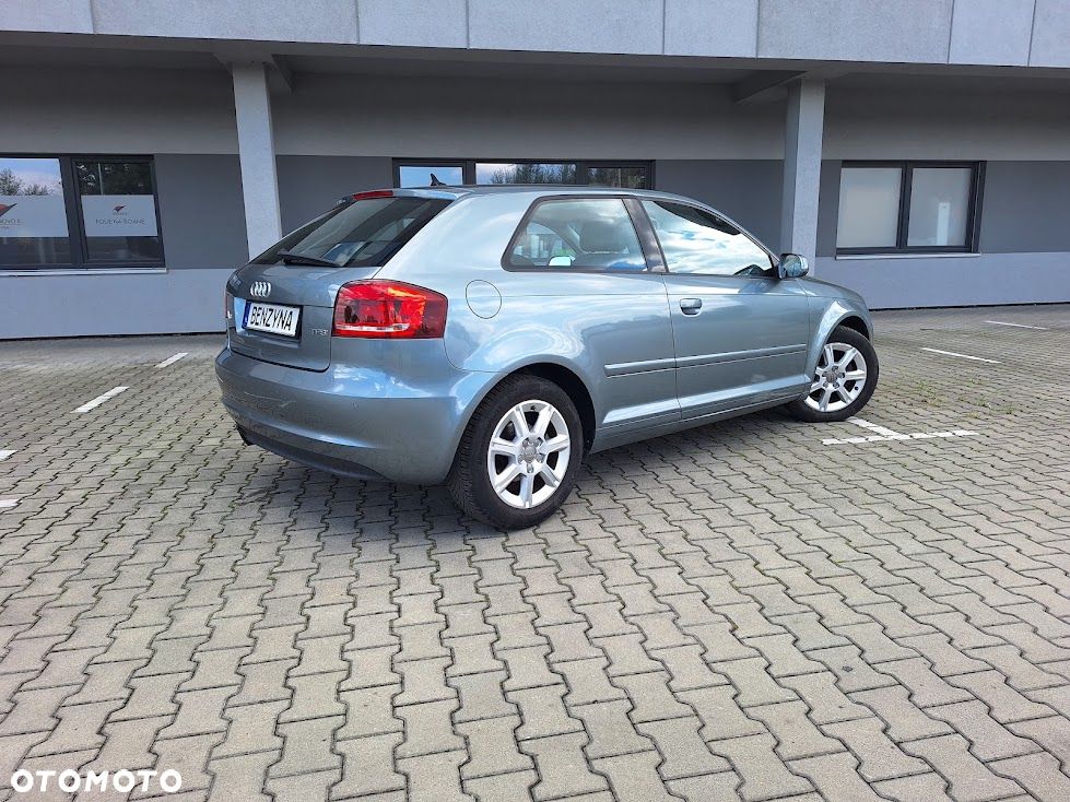 Audi A3 3-drzwiowe 1.4T FSI Ambiente - 4