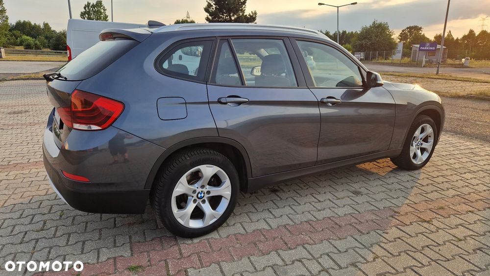 BMW X1 xDrive18d xLine - 6