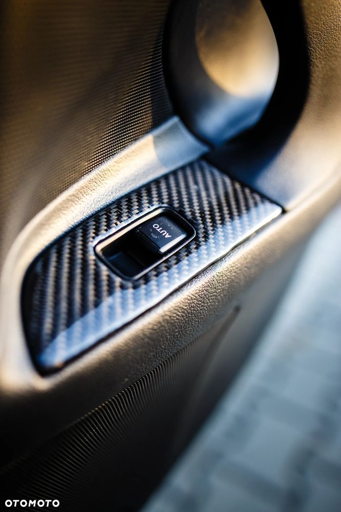 Lexus IS F Sport - 8