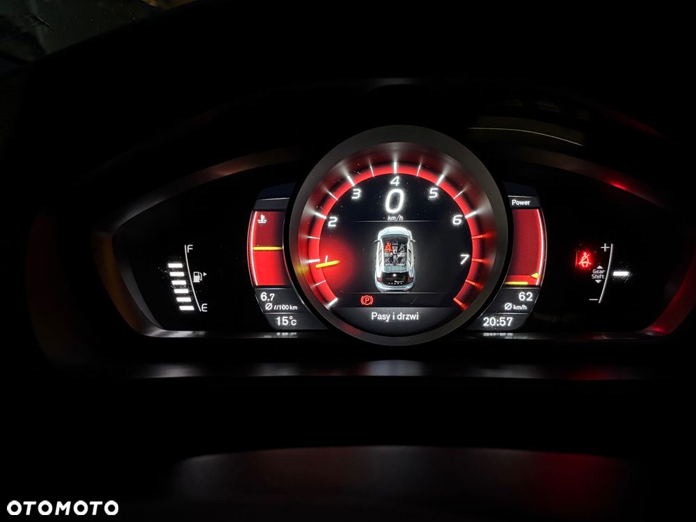 Volvo V40 - 27