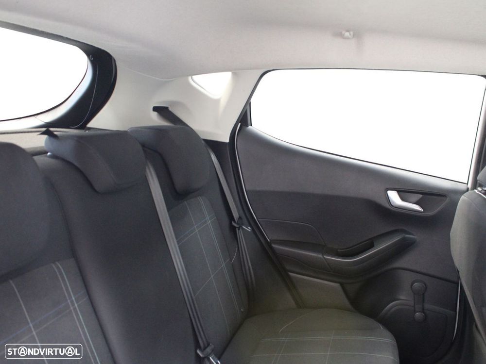 Ford Fiesta 1.5 TDCi Business - 15