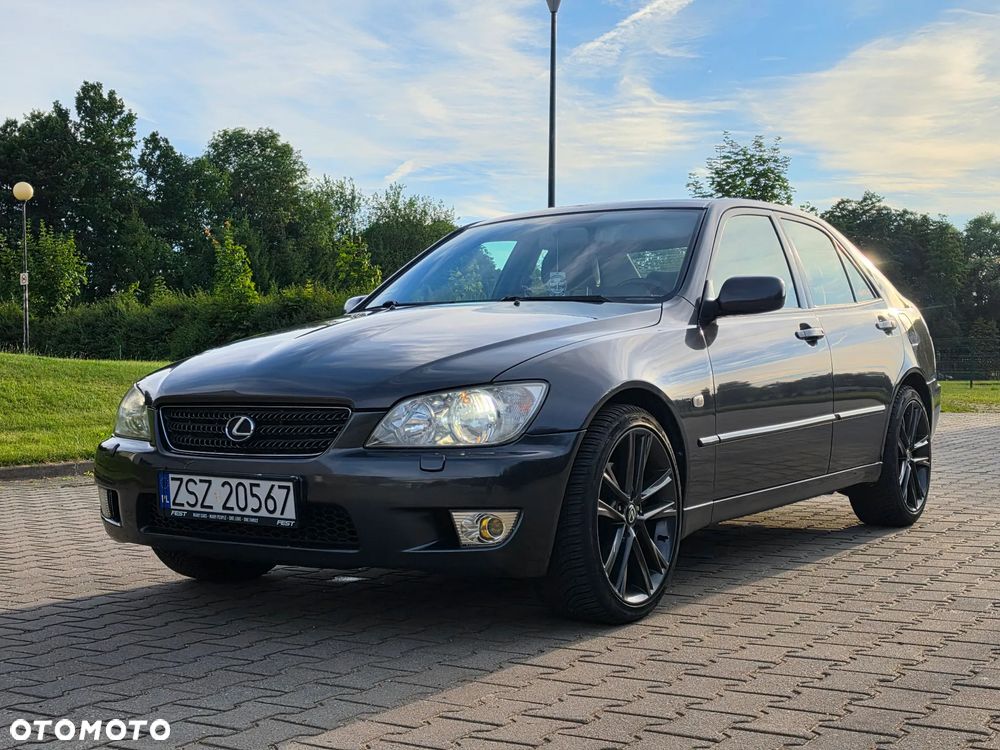 Lexus IS 200 Prestige - 1
