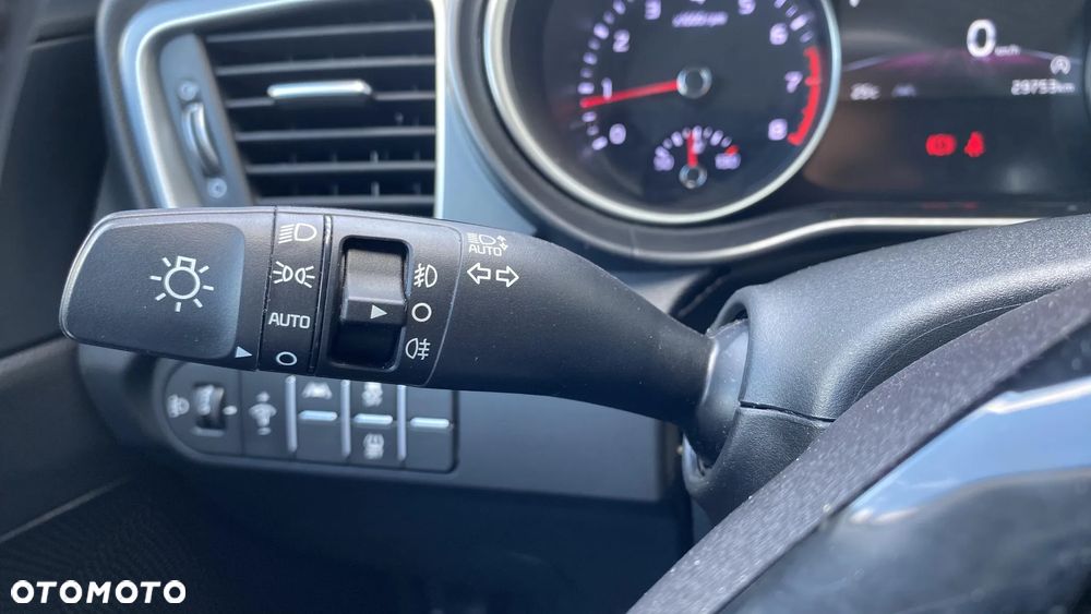 Kia Ceed 1.5 T-GDI M DCT - 14