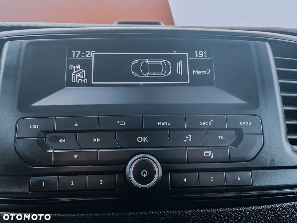 Peugeot Expert 2.0 BlueHDi Long 2,9t Premium (bryg.) - 22