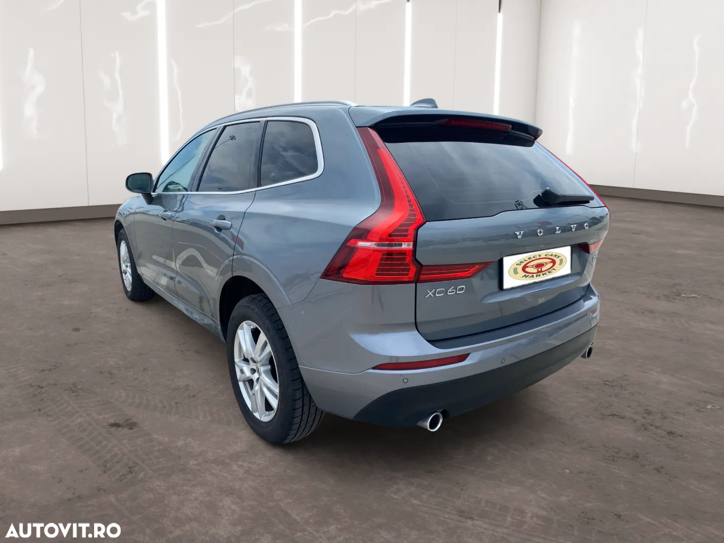 Volvo XC 60 D5 AWD Momentum - 2