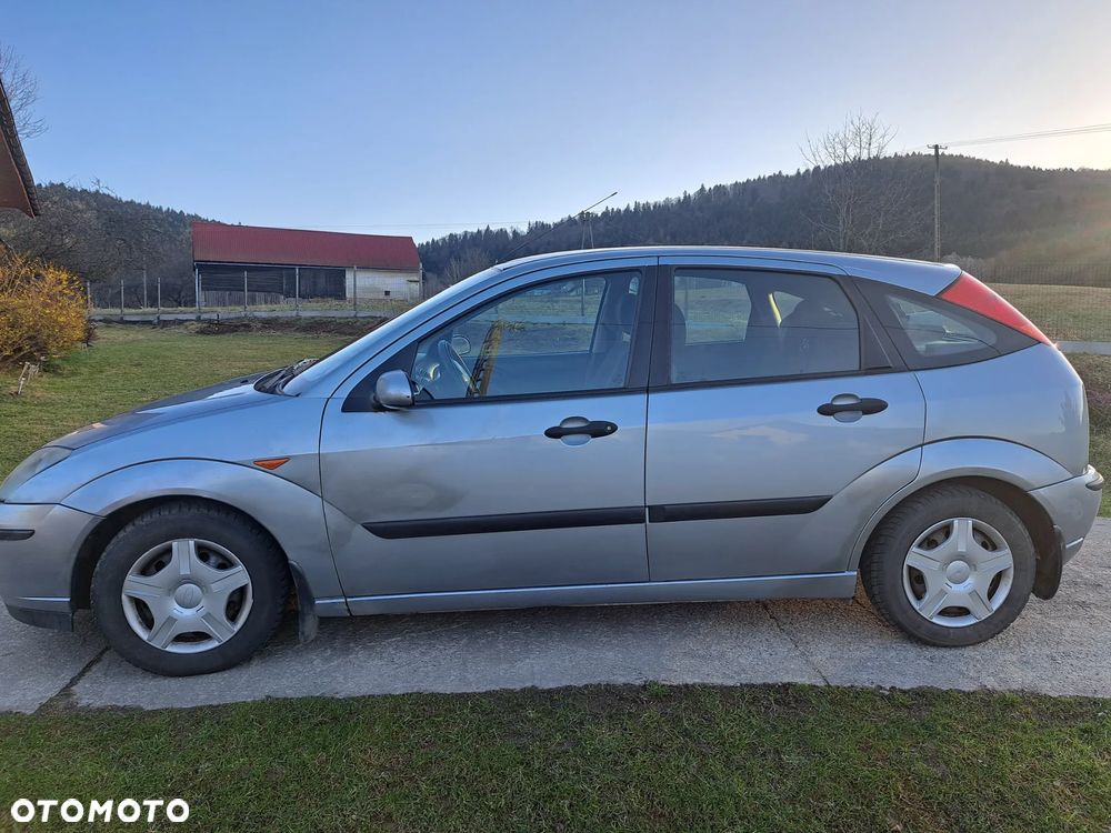 Ford Focus 1.4 Comfort - 5