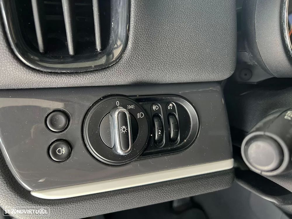 MINI Countryman Cooper SE ALL4 Auto - 21