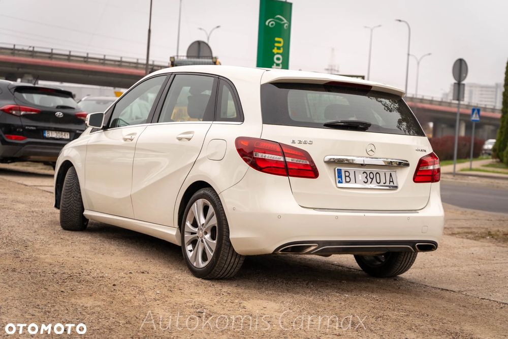 Mercedes-Benz Klasa B 250 4-Matic - 10