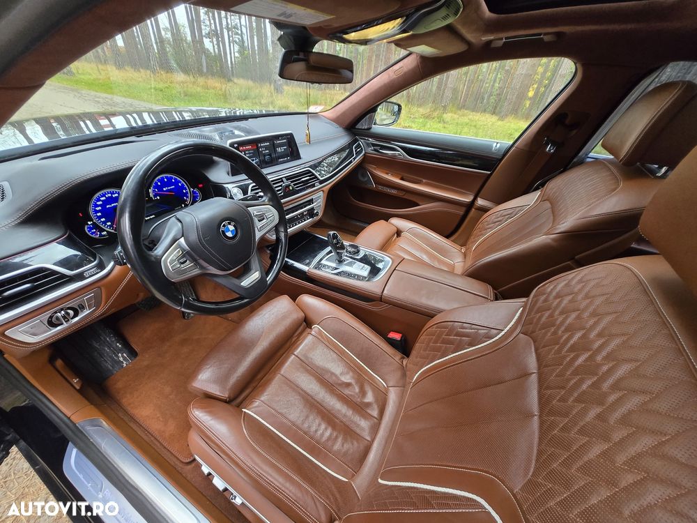BMW Seria 7 750Li xDrive - 12