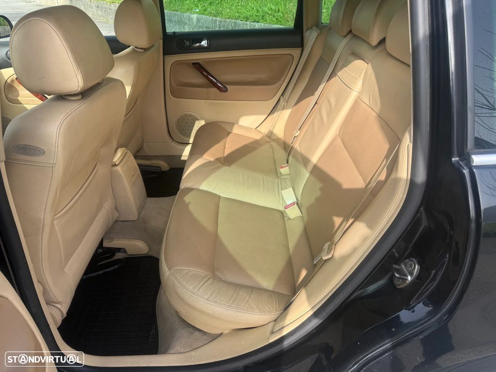 VW Passat Variant 1.9 TDi Exclusive - 9