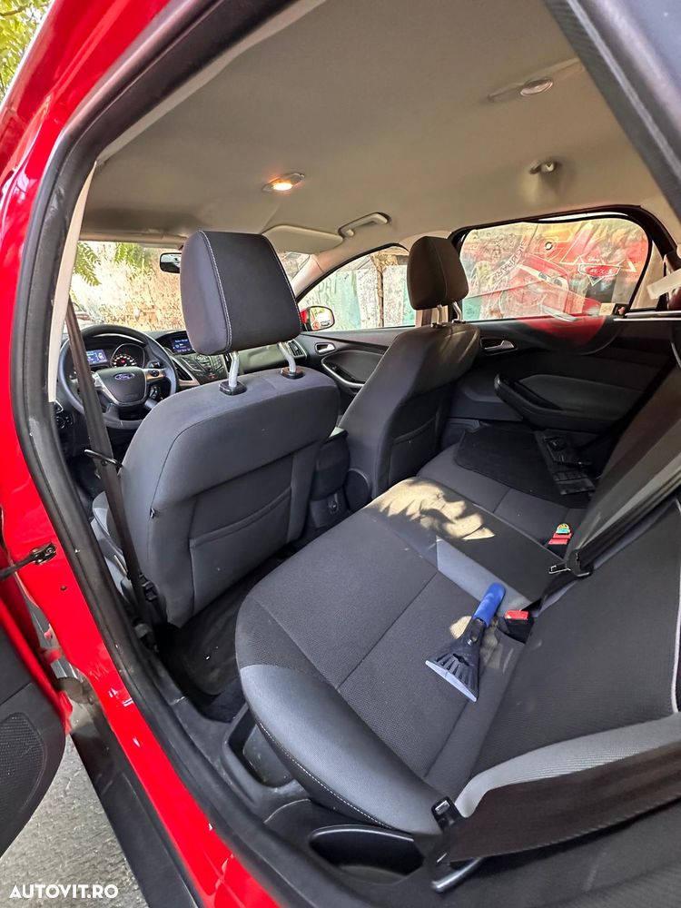 Ford Focus 1.6 TDCI DPF Sport - 10