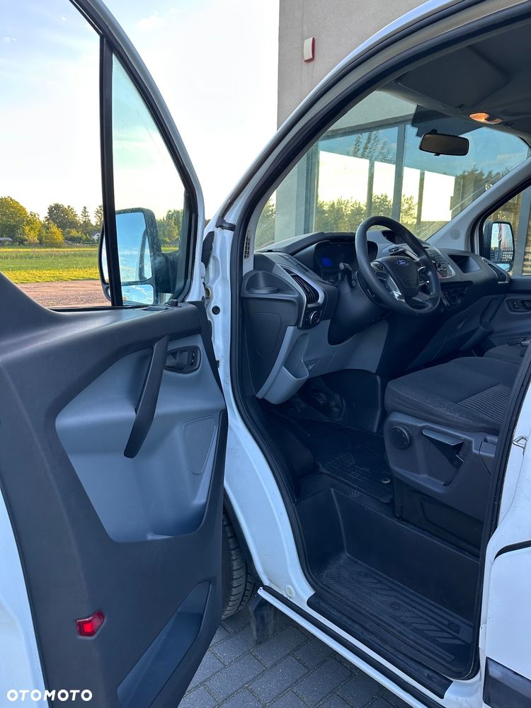 Ford Transit Custom - 11