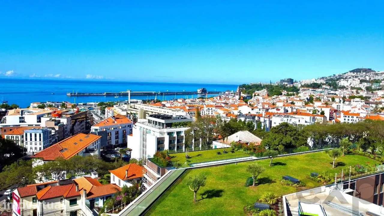Apartamento T2 Centro do Funchal Vista Baía com Piscina - Grande imagem: 5/49
