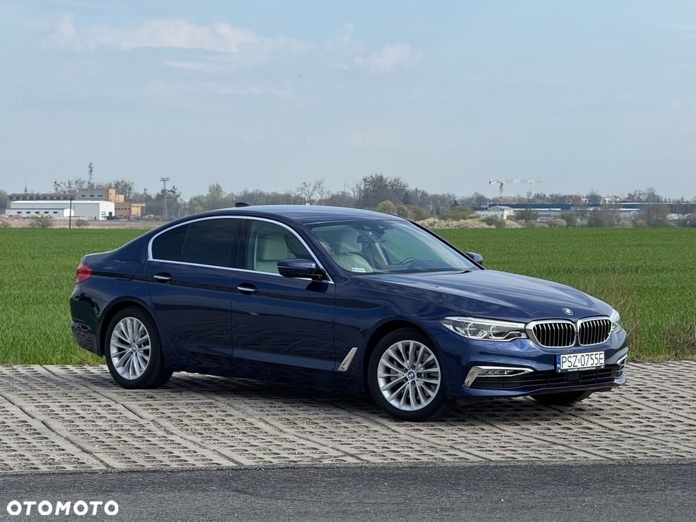 BMW Seria 5 530i xDrive Luxury Line - 7