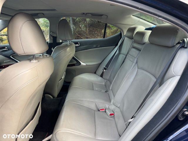Lexus IS 250 Luxury Line - 6