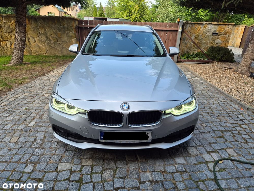 BMW Seria 3 318d Sport Line - 2