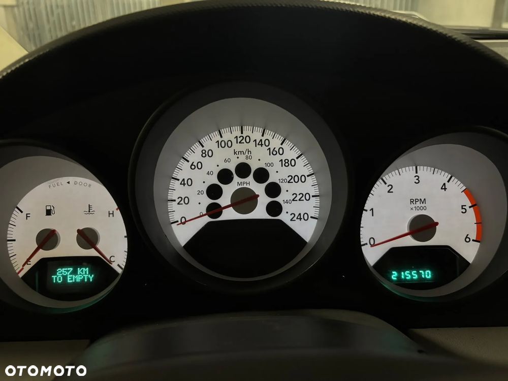 Dodge Caliber - 7