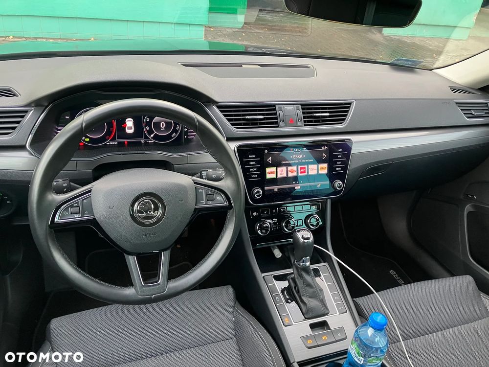 Skoda Superb 2.0 TDI 4x4 Style DSG - 11
