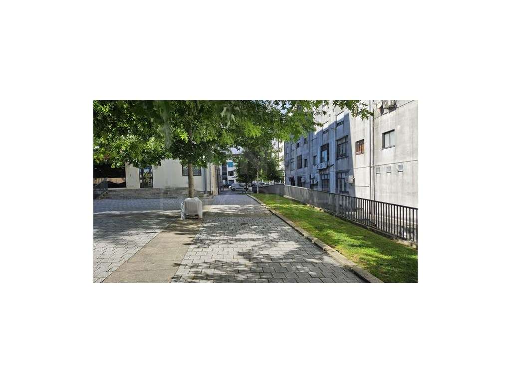 Espaço Comercial à Venda no Centro de Valença - Grande imagem: 2/5