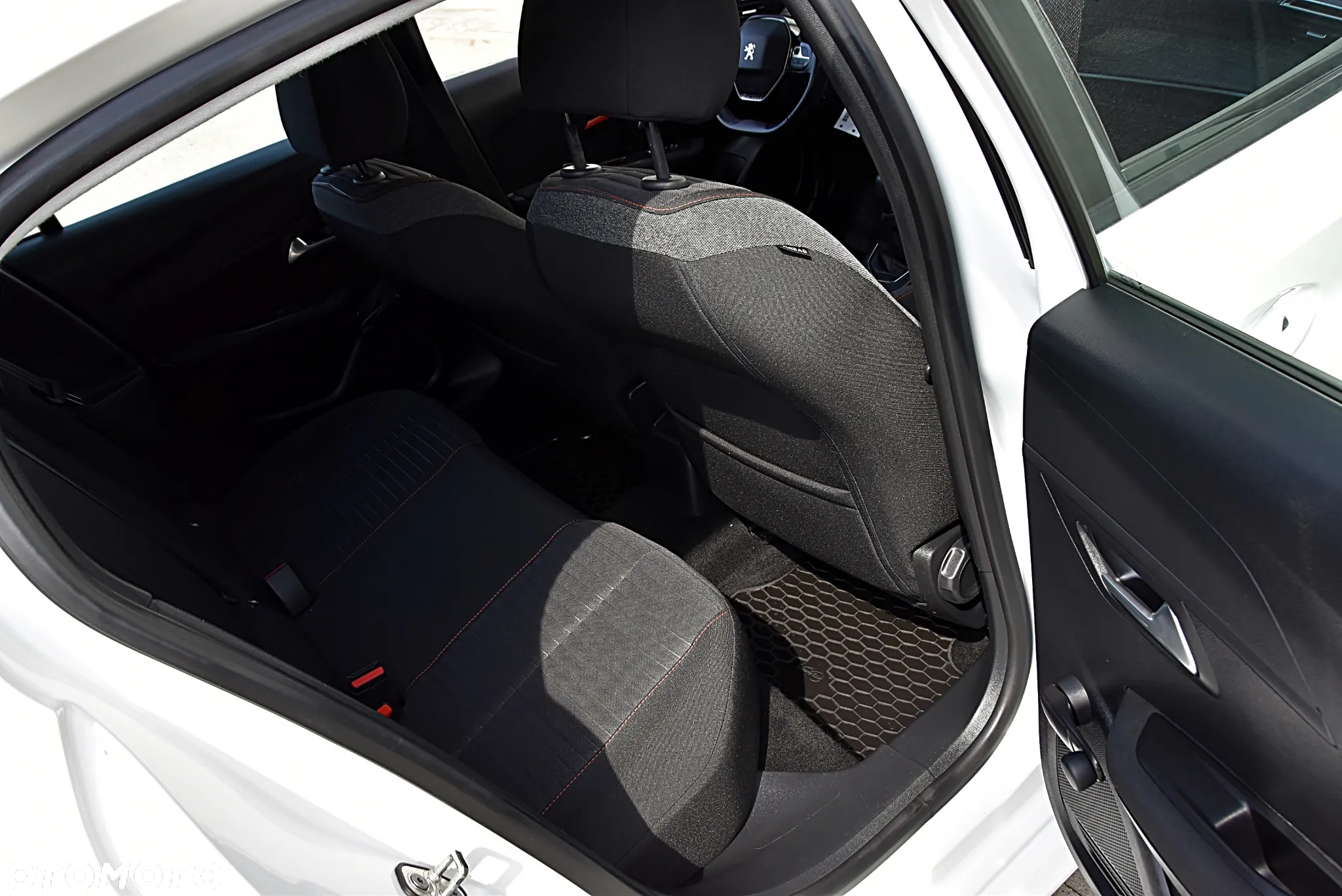 Peugeot 208 1.2 PureTech Active S&S - 24
