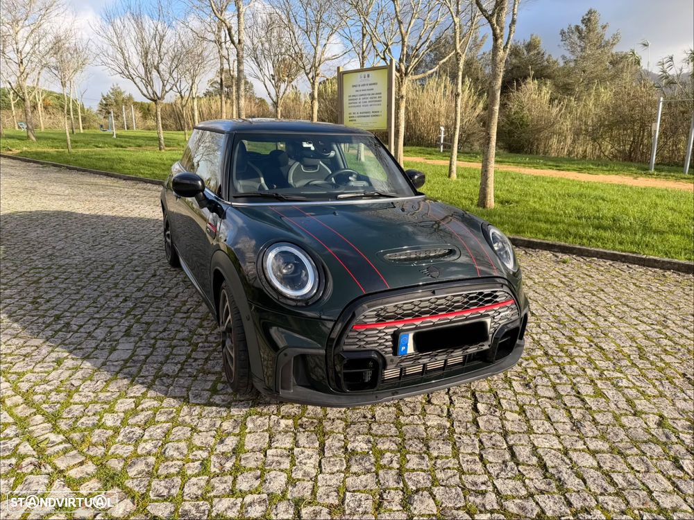 MINI 3 Portas John Cooper Works Plus Auto Desportiva - 2