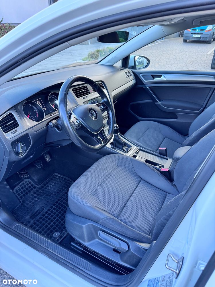 Volkswagen Golf 1.6 TDI BMT Comfortline - 10
