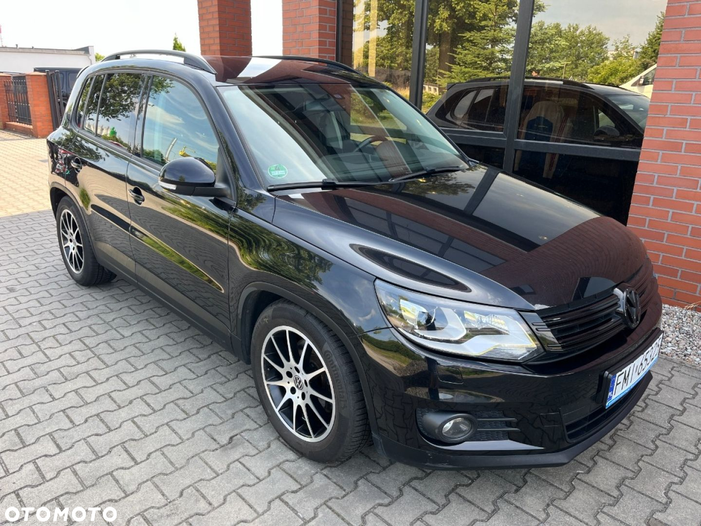Volkswagen Tiguan 2.0 TDI SCR BlueMotion Technology Sport & Style - 2