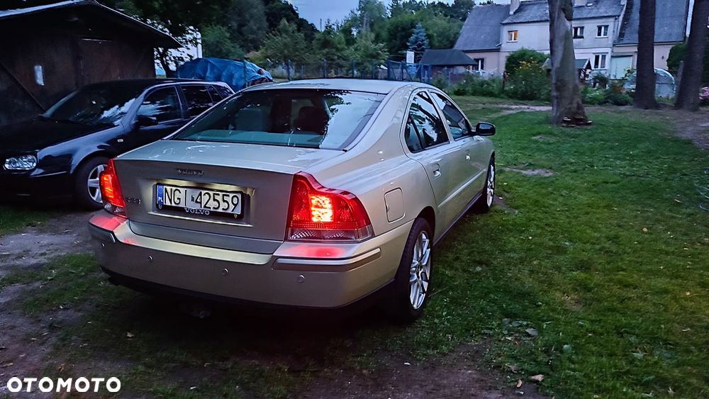 Volvo S60 2.4D Kinetic - 3