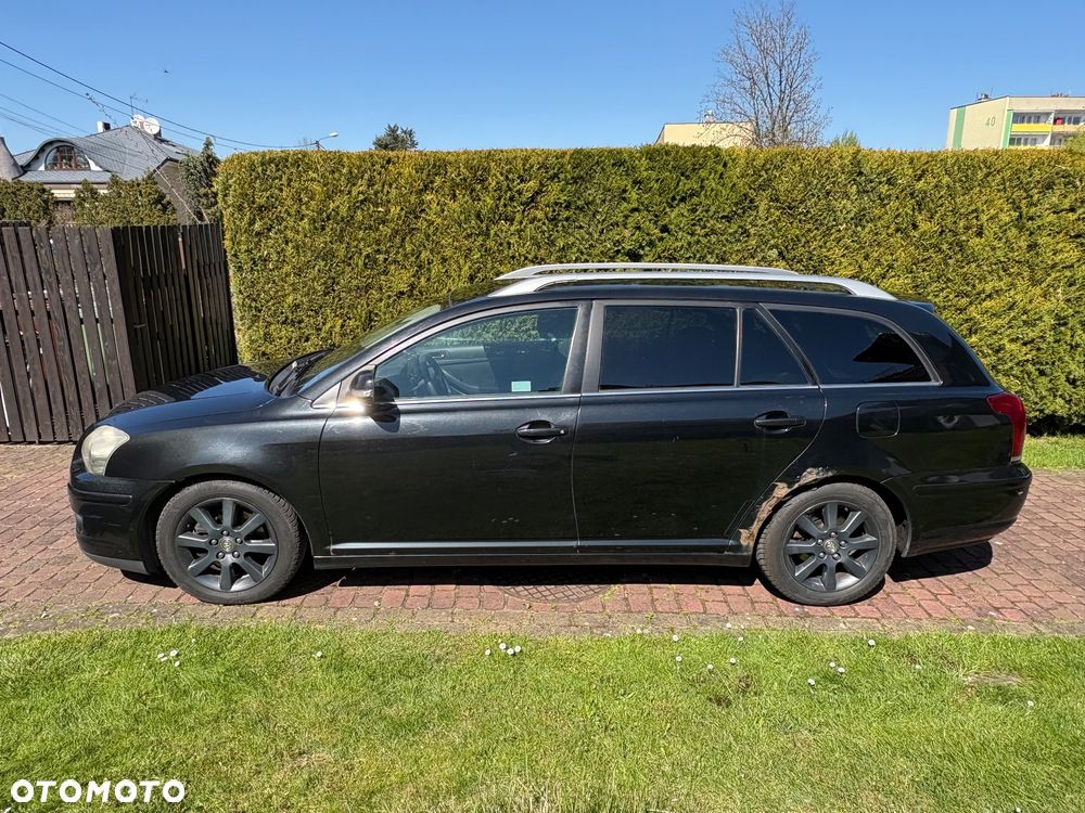 Toyota Avensis 2.2 D-4D Sol plus Premium - 4