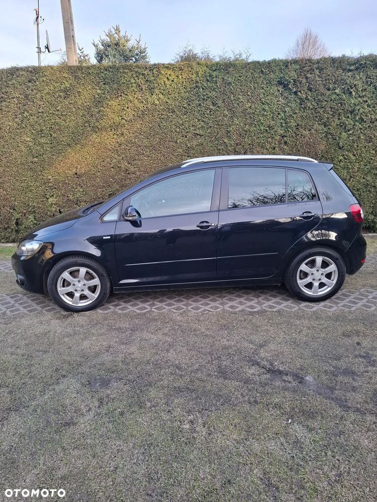 Volkswagen Golf Plus 2.0 TDI DPF MATCH - 11