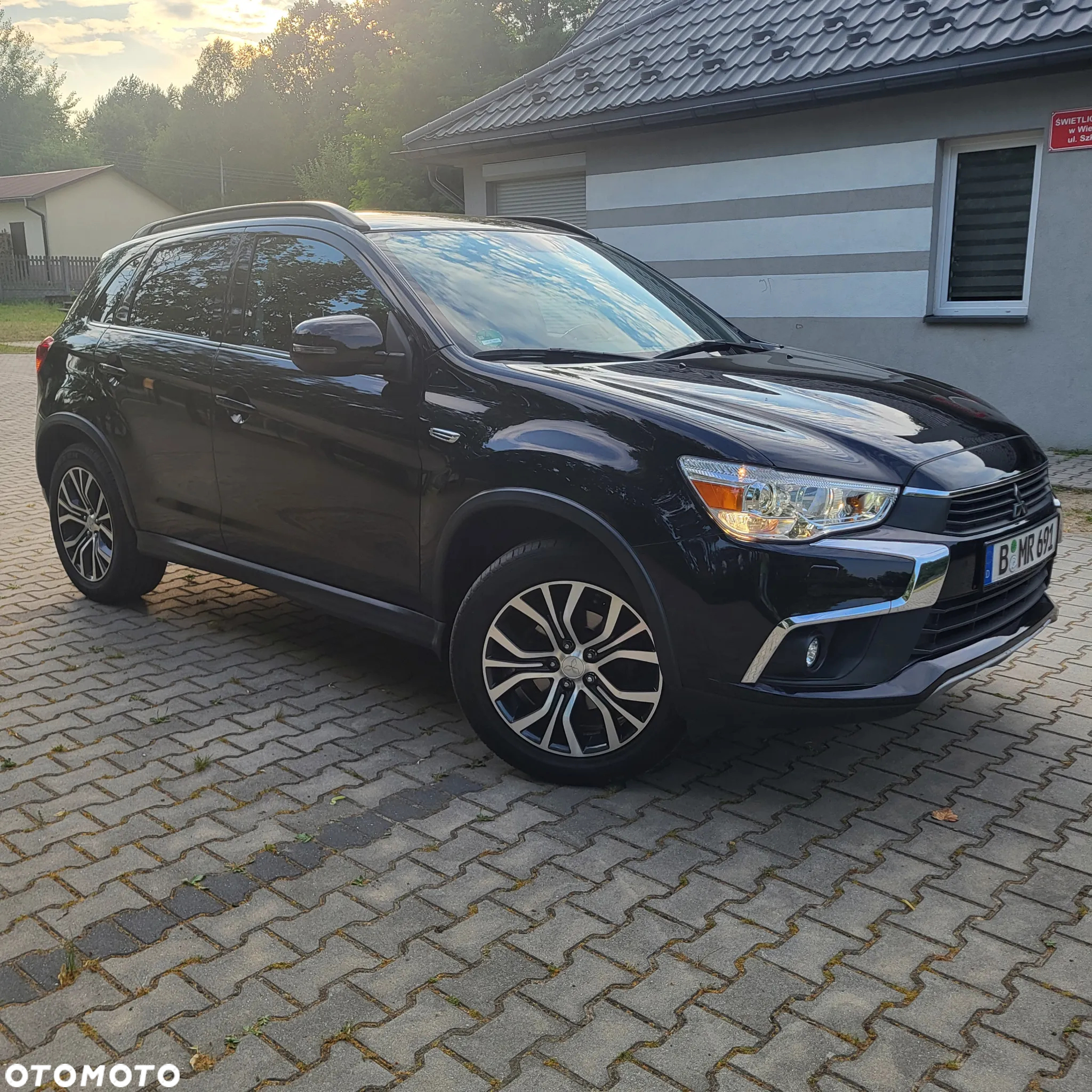 Mitsubishi ASX 1.6 2WD Diamant Edition+ - 6